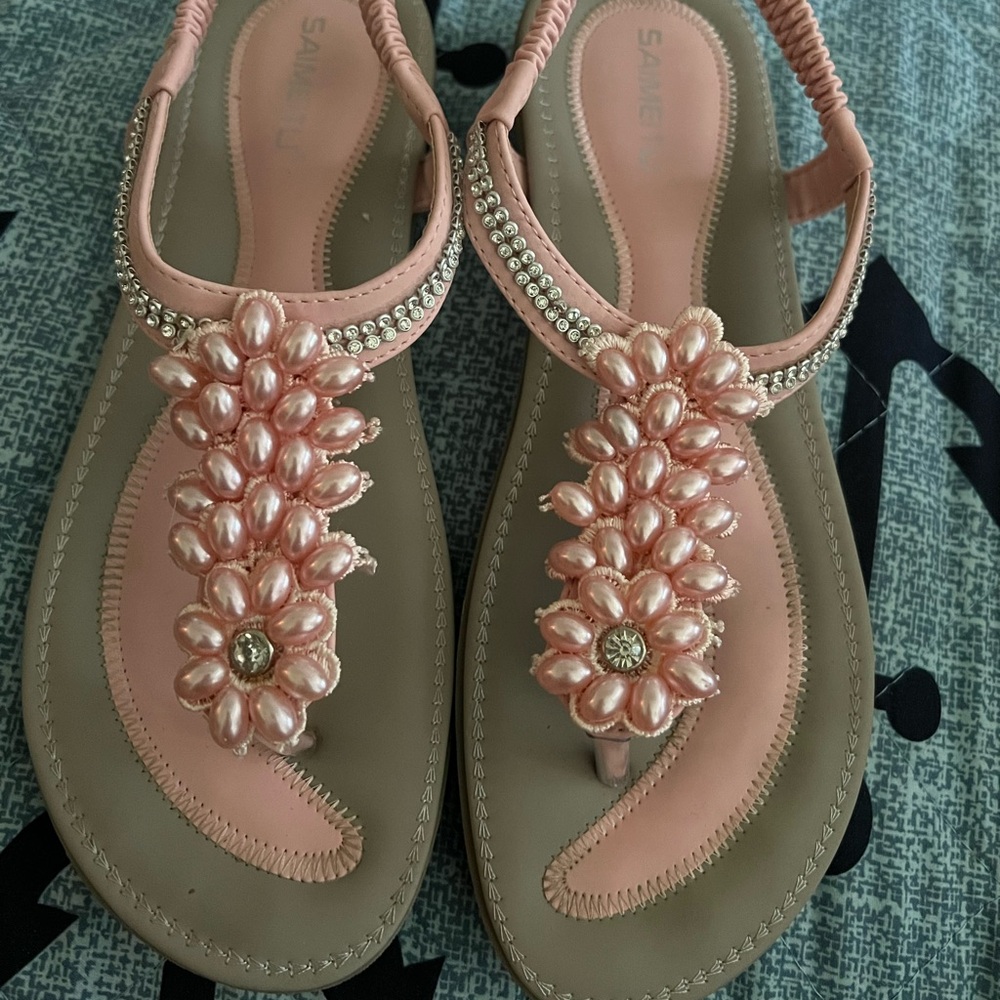 Saimeitu Ladies Pink Pearl Sandals Size 8.5 / 40